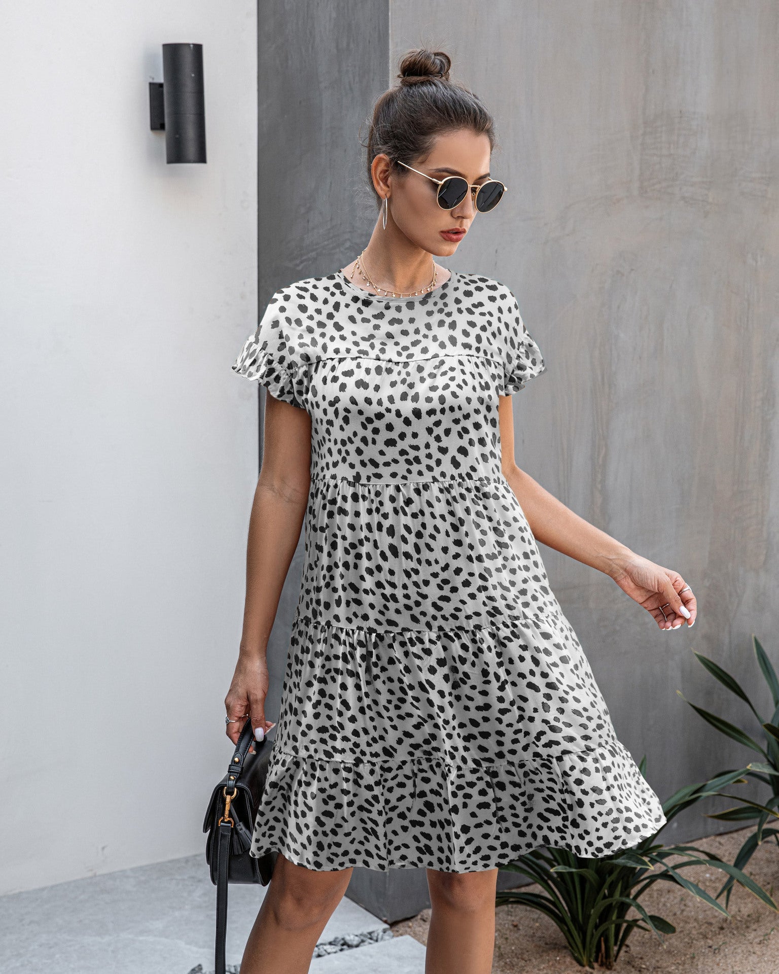 Leopard print round neck short sleeve loose dress