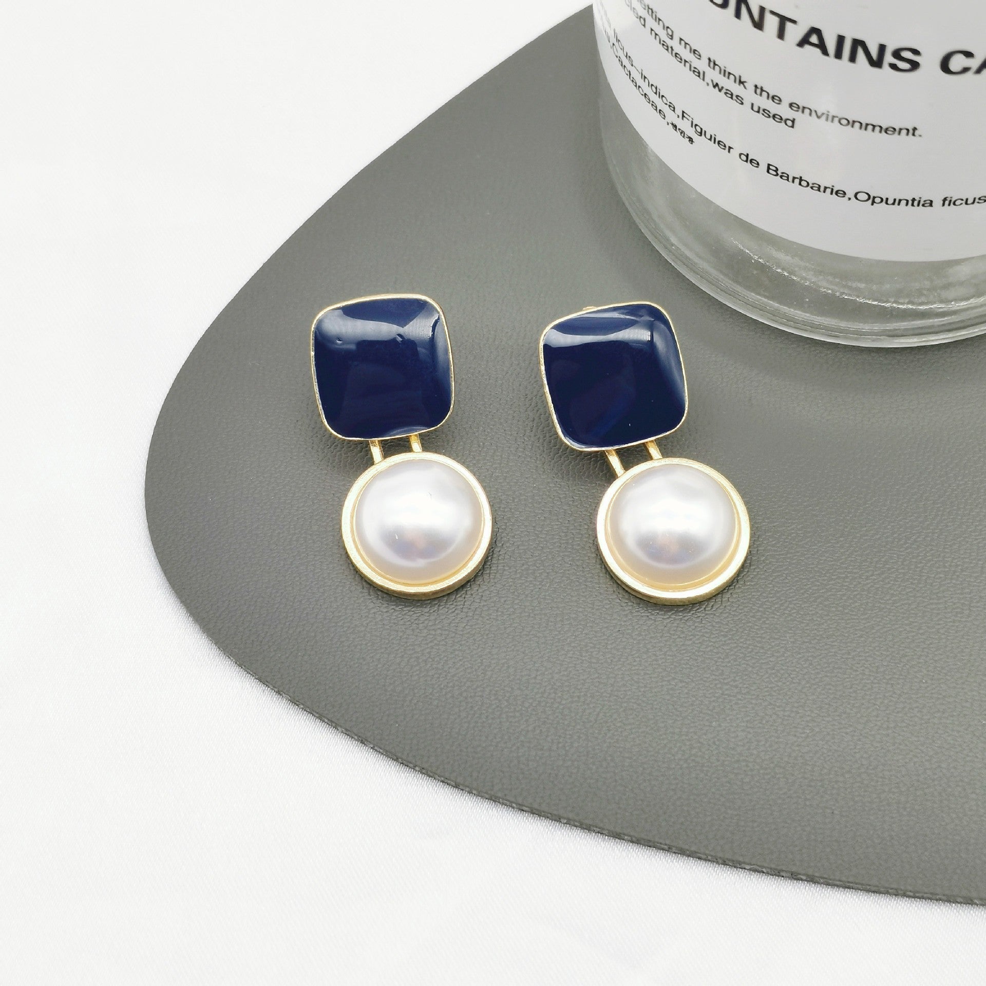 Red Blue Blocks Pearl Stud Earrings